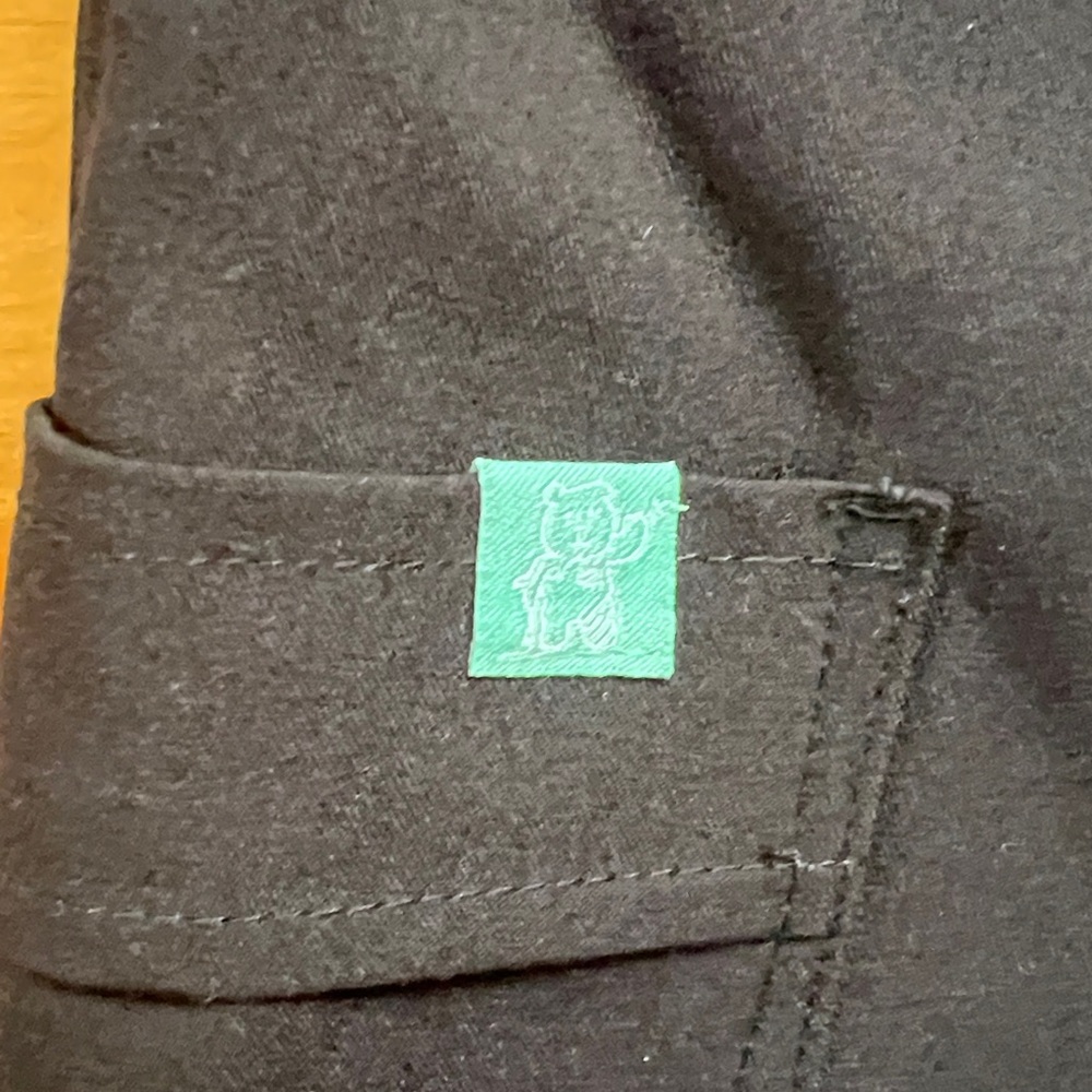 Women’s Black Garde Malade scrub pants with Teal Accents - Picture 2 of 6